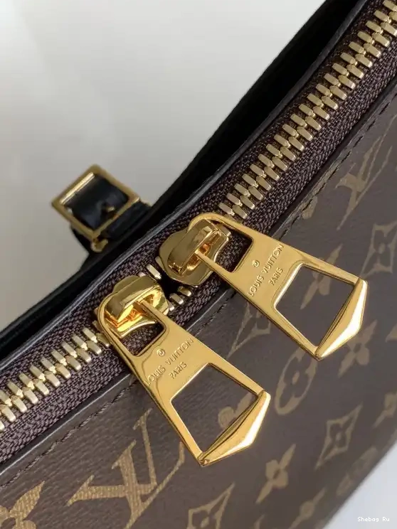 VUITTON PM ODÉON LOUIS 0626